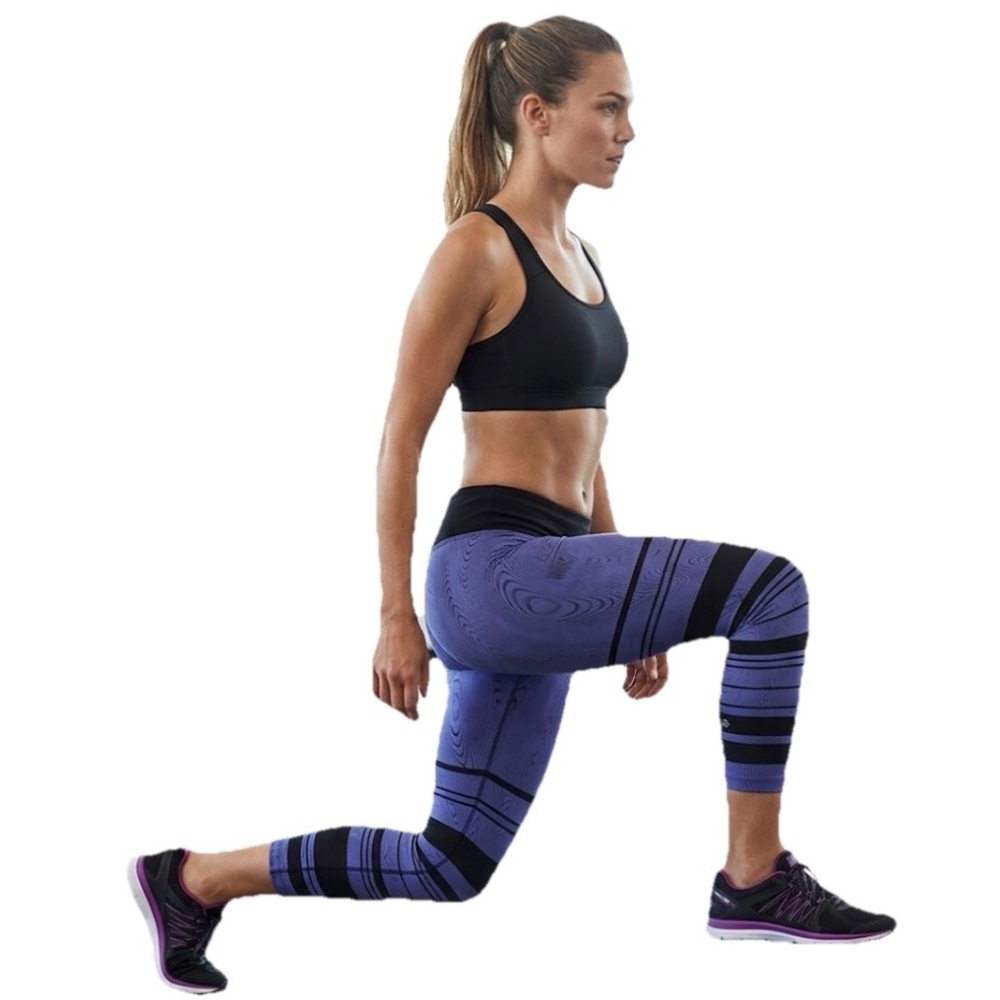 NUX Women’s Purple & Black Athletic Leggings Size Small